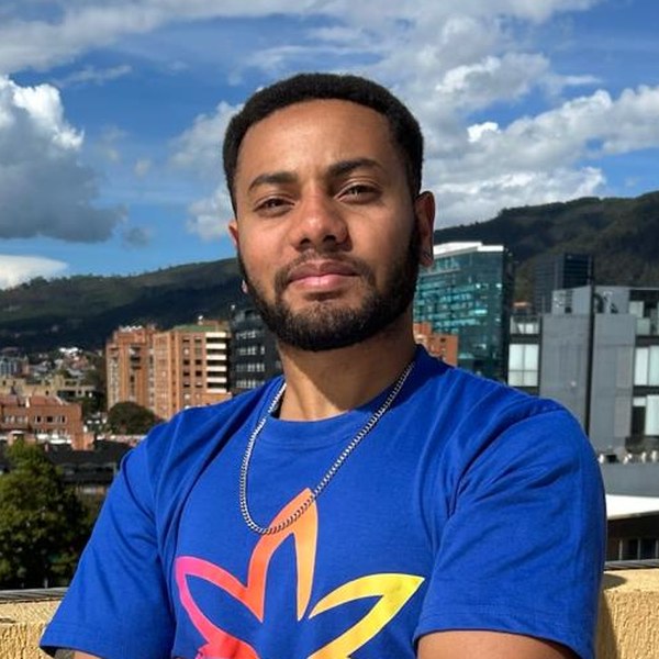 Mario Alexander Mena Candia